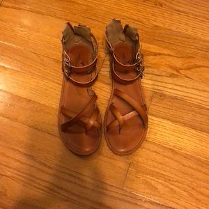 American Eagle sandals